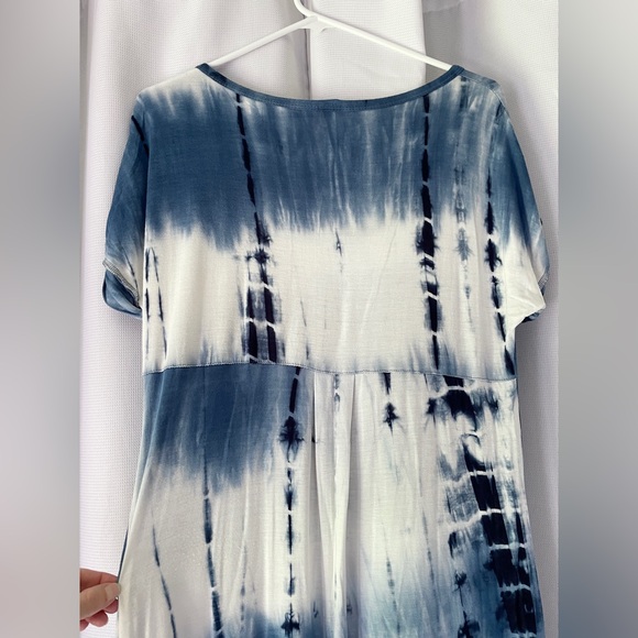Maxi Dress Tie-Dye Short Sleeved Blue White Women’s Size XS | Pockets V-neck - Picture 4 of 8